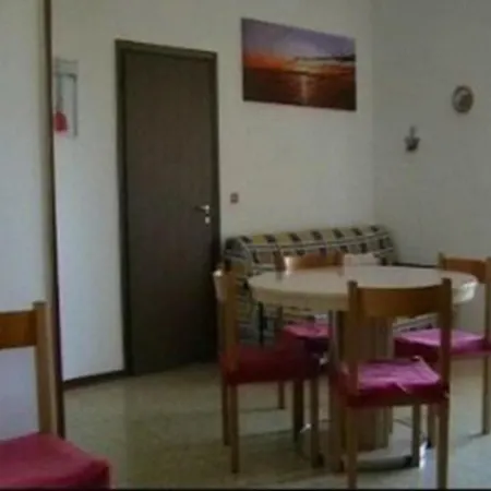 In 21303 Apartment *